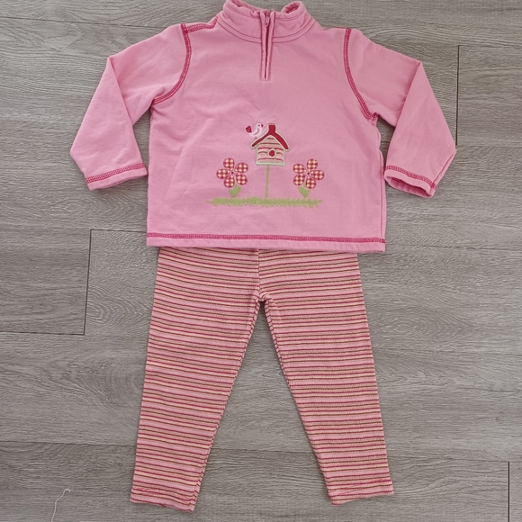 Adorable Pullover 1/4 Zip Top with Birdhouse and Flower Detail & Matching Pants - Picture 1 of 16